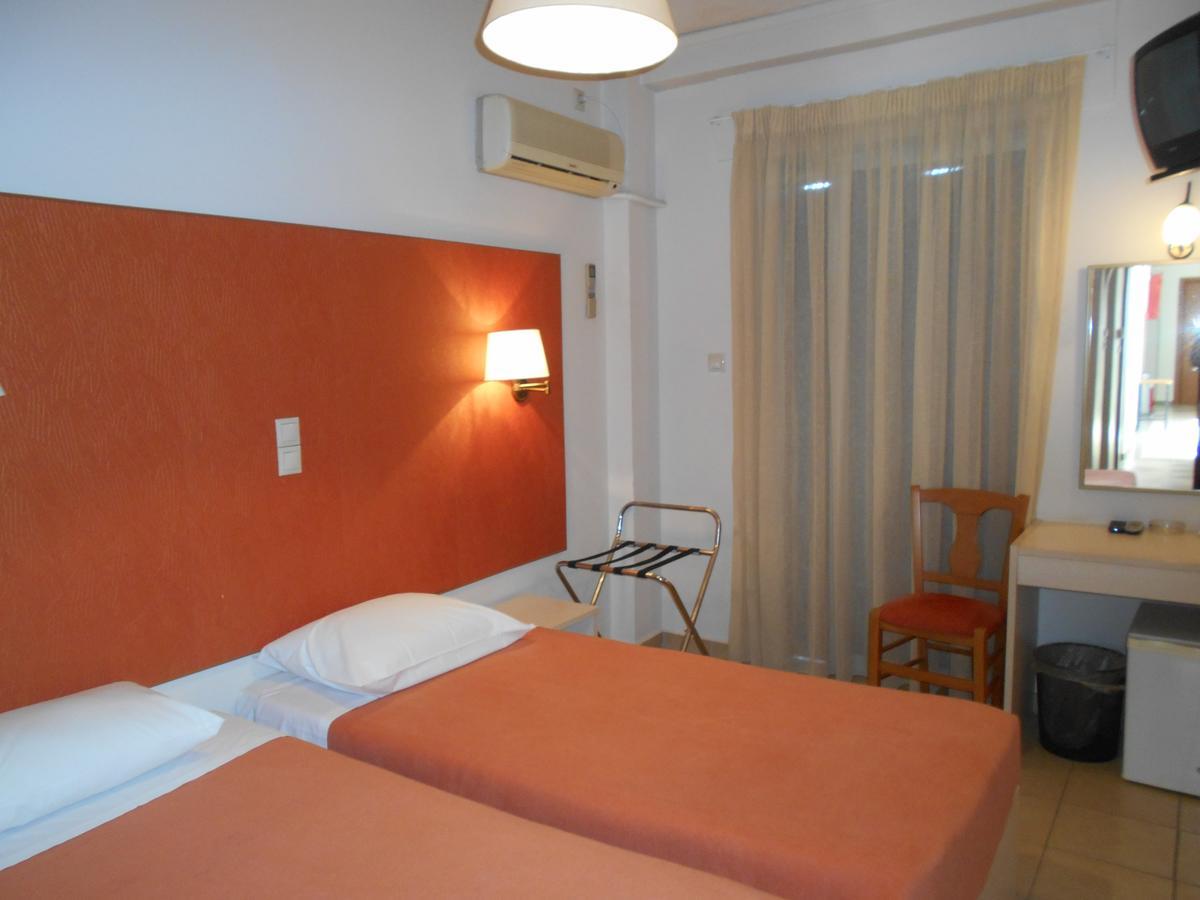 Galaxy Hotel Pylos Exterior foto