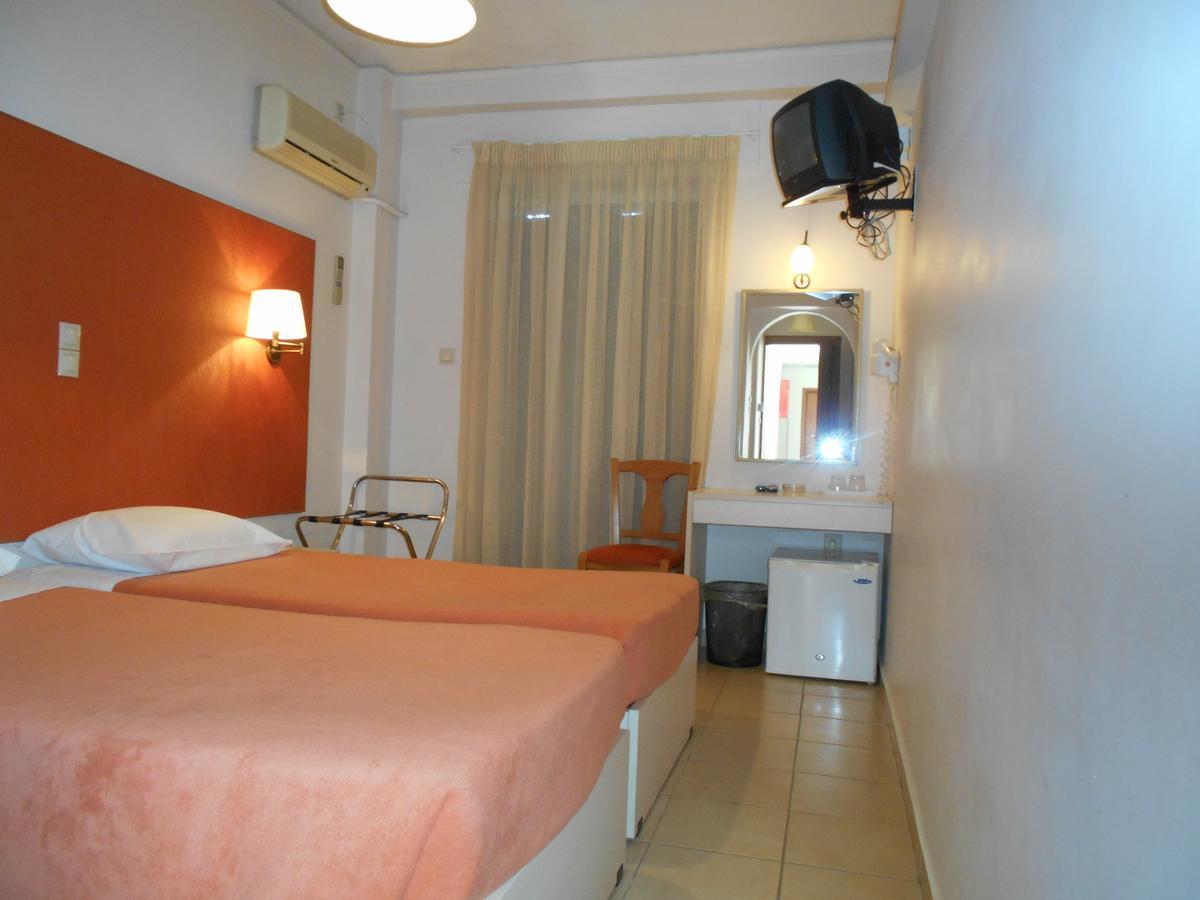 Galaxy Hotel Pylos Exterior foto