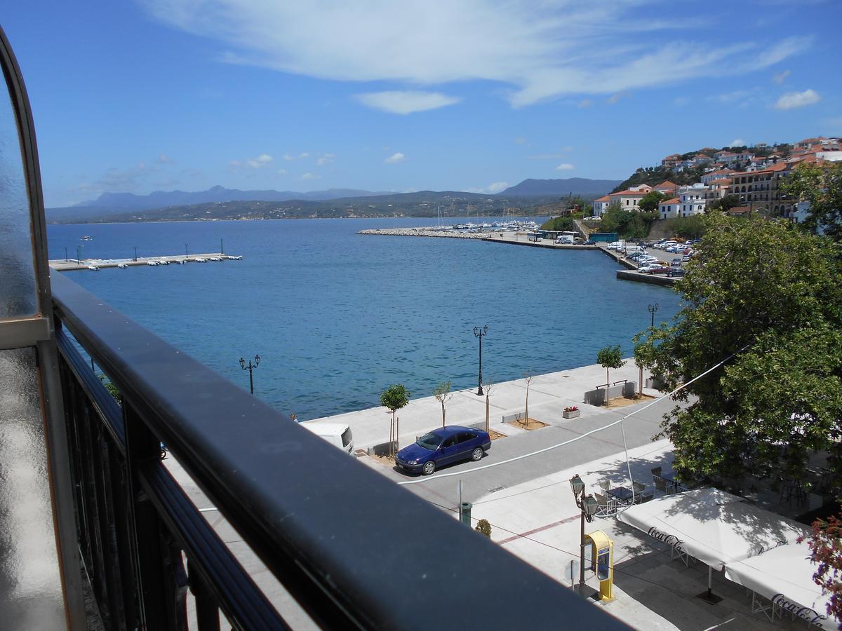 Galaxy Hotel Pylos Exterior foto