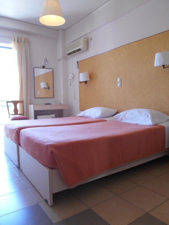 Galaxy Hotel Pylos Exterior foto