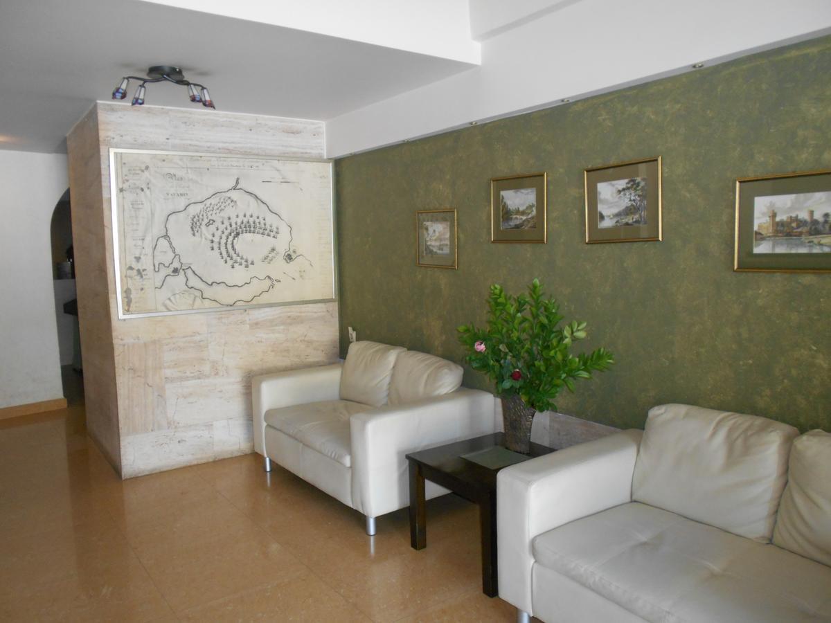 Galaxy Hotel Pylos Exterior foto